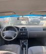 Far dreapta Kia Rio 1 (facelift)  [din 2002 pana  2005] seria Sedan 1.3 MT (82 hp) - 6