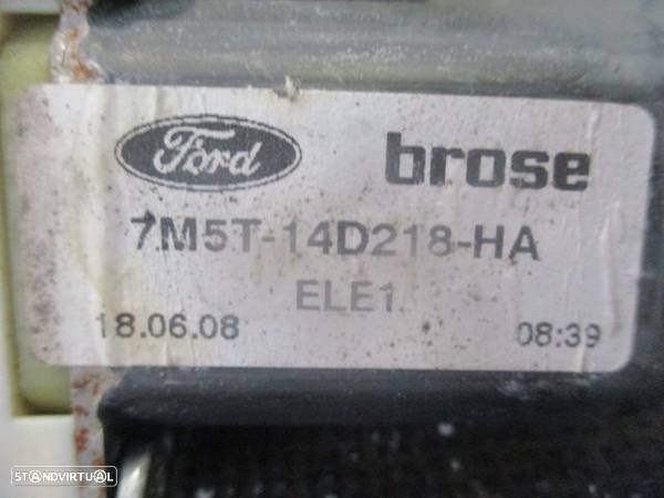 Motor Elevador Vidro 7M5T14D218HA 0130822215  7M5T14B533AC FORD FOCUS 2 FASE 2  2008 1.6TDCI 110CV 5P VERMELHO  FE - 2