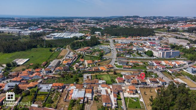 Moradia T3 para reabilitação no centro de Rio Meão, S.M. Feira-28