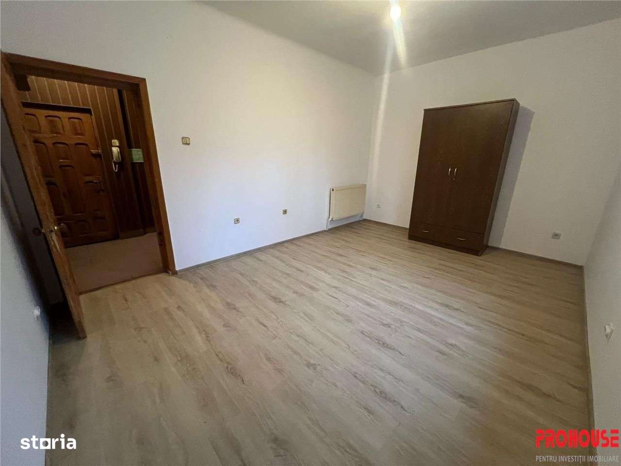 Garsonieră ultracentrală, renovată, vedere parc – Parcu - Imagine principală: 5/11