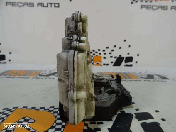 Fecho Da Porta Trás Direita Volkswagen Passat Variant (365)  3C4 839 0 - 2