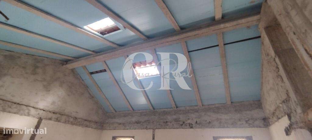 Moradia para restaurar-25