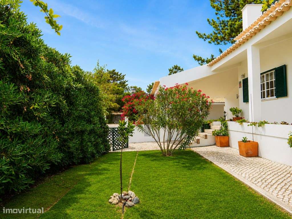 Moradia de Sonho T4+1 para Venda com Total Vista Mar, junto à Praia...-15