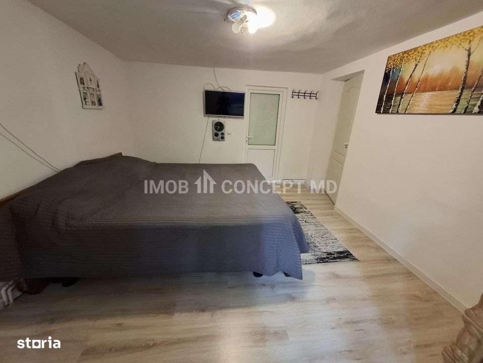 Vanzare Casa cu 3 camere si teren de 4000 mp in Soimari-Prahova-16