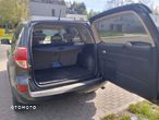 Toyota RAV4 2.2 D-CAT Premium - 14