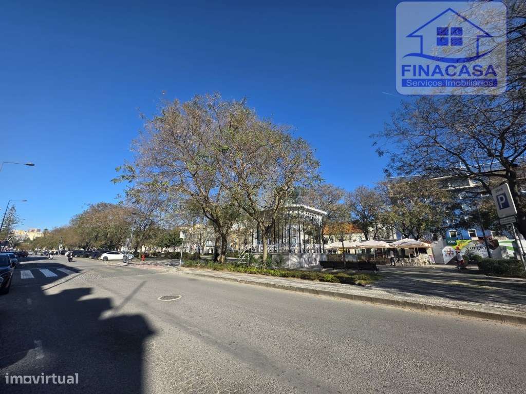 EXCLUSIVO - Oportunidade de Negócio - Trespasse de Snack-Bar / Take...-14