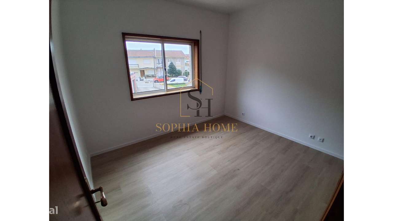 T2 Renovado em Baguim do Monte-23