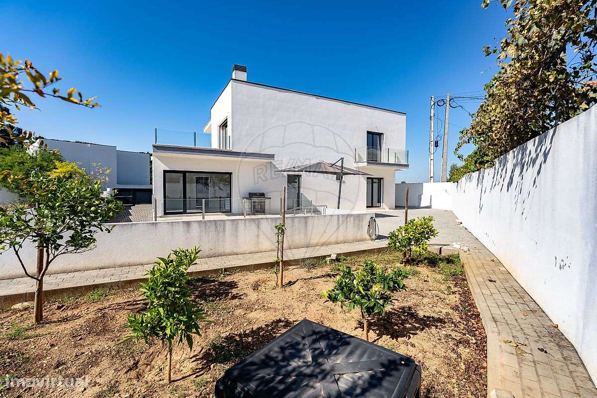 Moradia T4 para venda - Grande imagem: 3/33