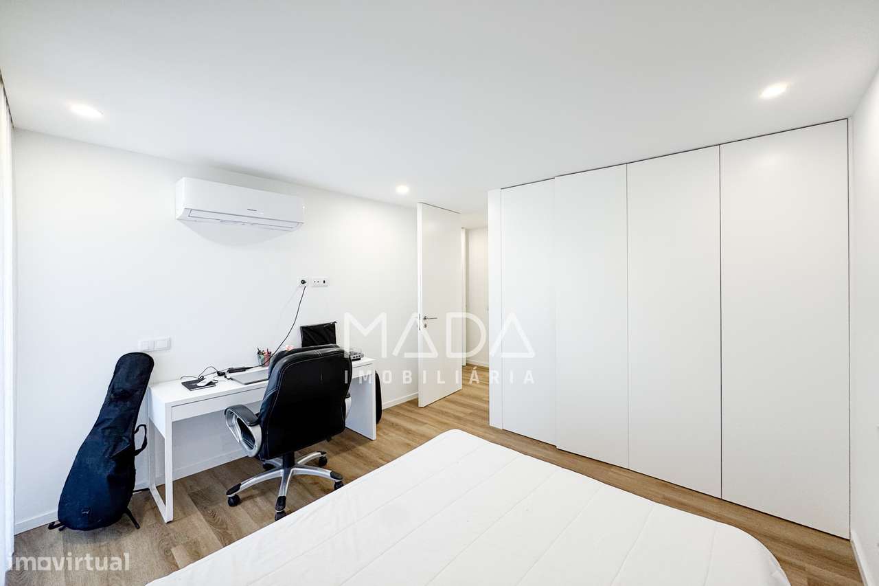 SEMI-NOVO Apartamento T3 perto do Estádio do Braga em Real, Braga-17