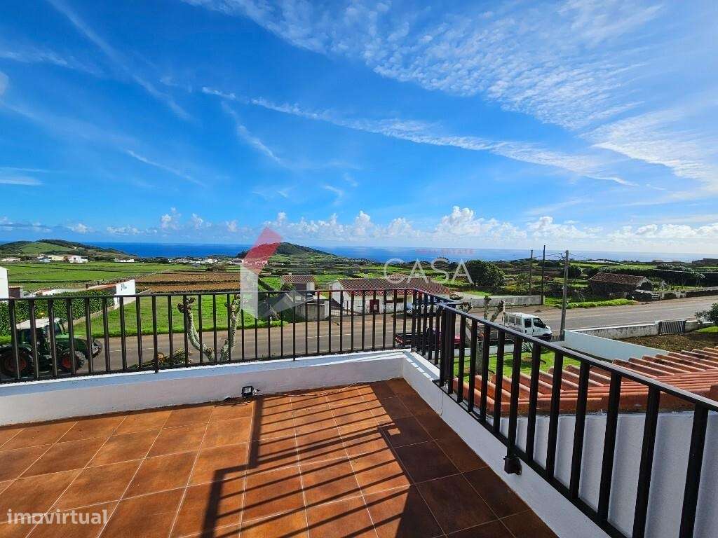 Moradia com vista mar e pronta a entrar-36