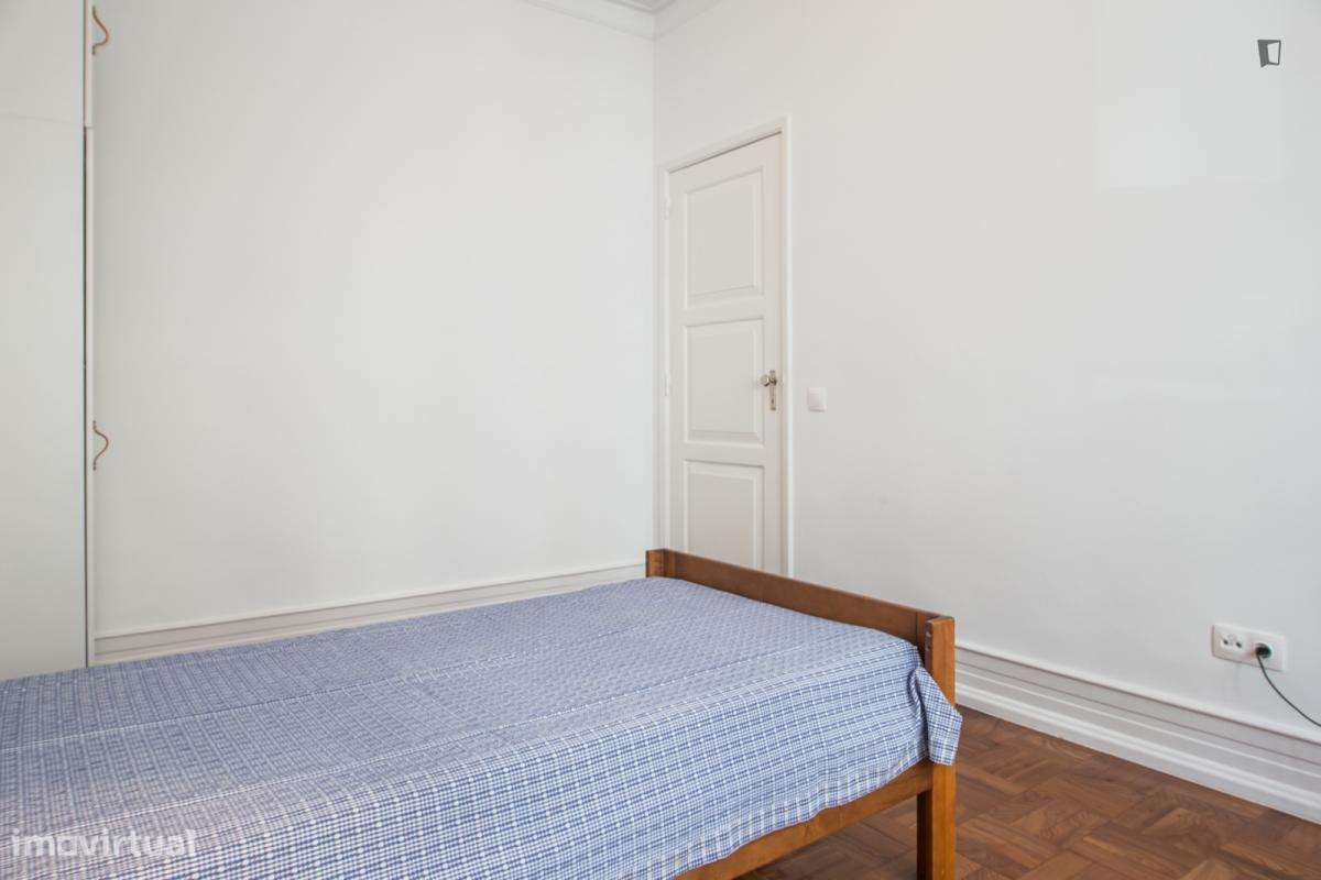 Quarto - localizado em Alcântara Lisbon - Grande imagem: 4/14