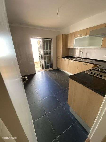 Moradia V3 no centro de lagoa - Grande imagem: 4/12