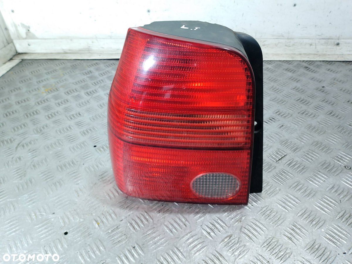 LAMPA TYLNA LEWA VW LUPO HATCHBACK - 1