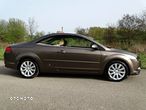 Ford Focus Coupe-Cabriolet 2.0 16V Titanium - 10