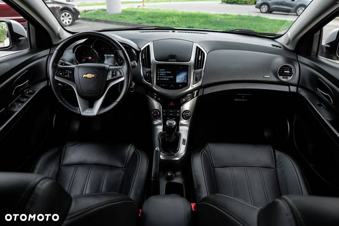 Chevrolet Cruze 1.4 T LT+ - 36