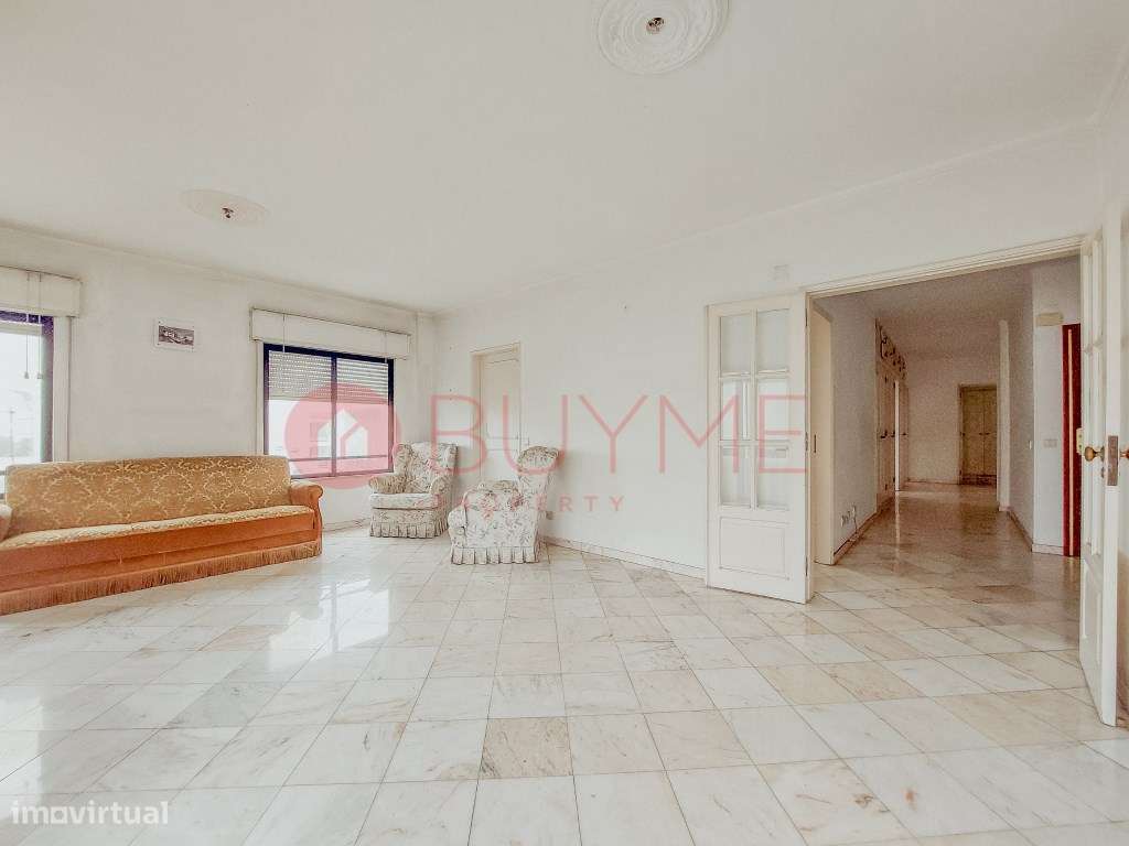 Apartamento T3 com Terraços e Garagem em Loulé - Grande imagem: 4/18