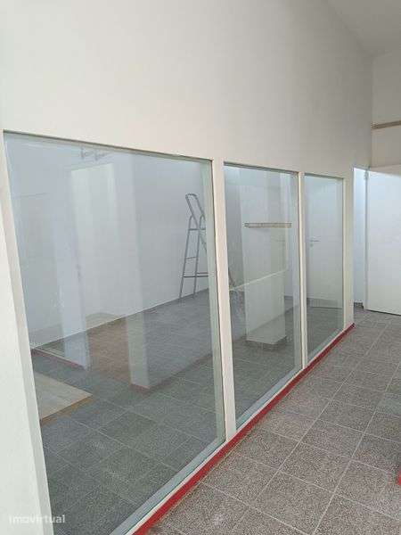 Alugo armazém 250m - Grande imagem: 4/7