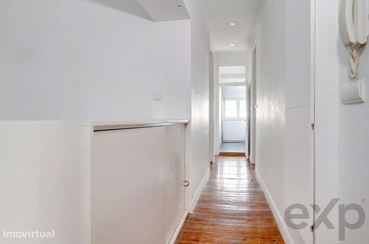 Apartamento T1+1 junto ao Jardim da Estrela – Lisboa-4