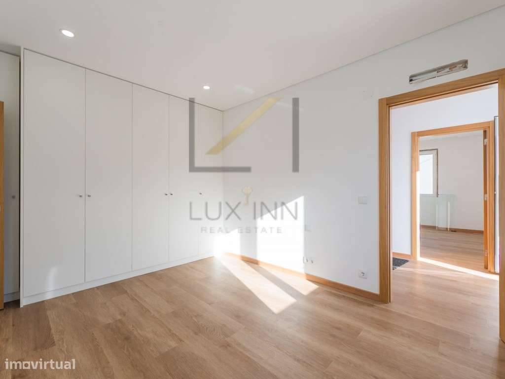 Moradia T5 Recuperada com Piscina, 2 Suítes e Garagem - Lote Isolad...-5