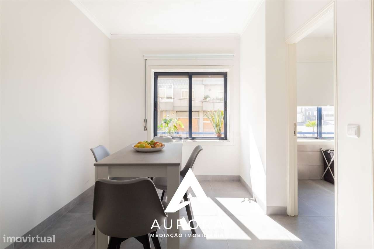 Apartamento T3 no centro de Fiães, Santa Maria da Feira, Renovado-23
