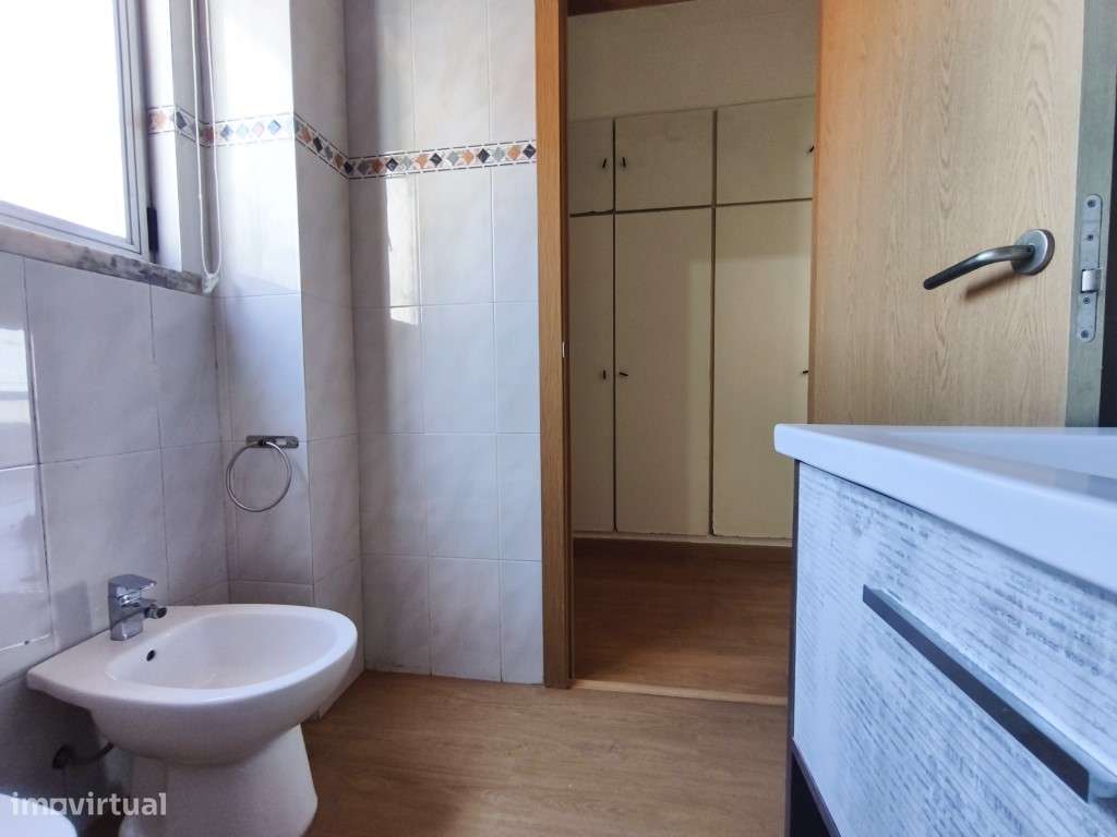 Apartamento T4 para venda com 101 m² de área bruta em Merçês Rio de...-15