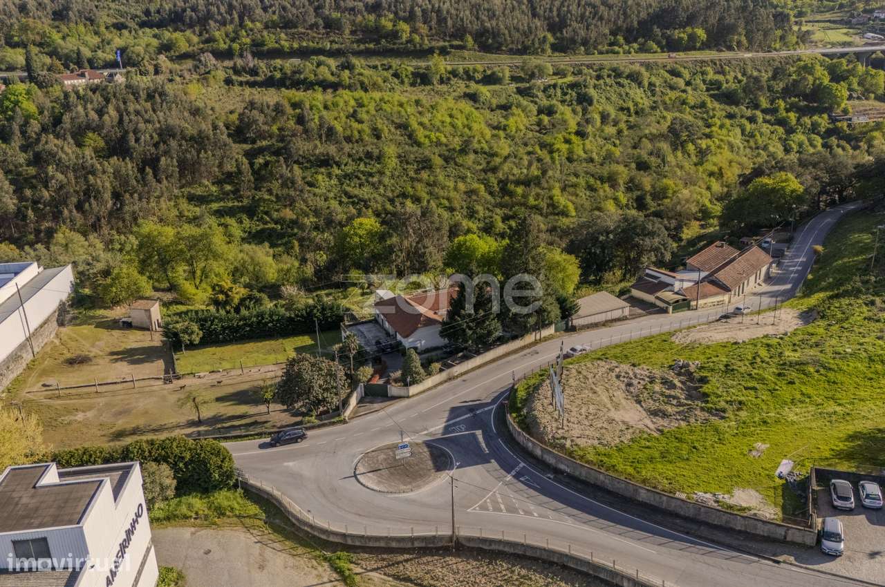 Moradia T4 com terreno de 11.400 m² frente de rio em Gondar, Guimar... - Grande imagem: 4/33