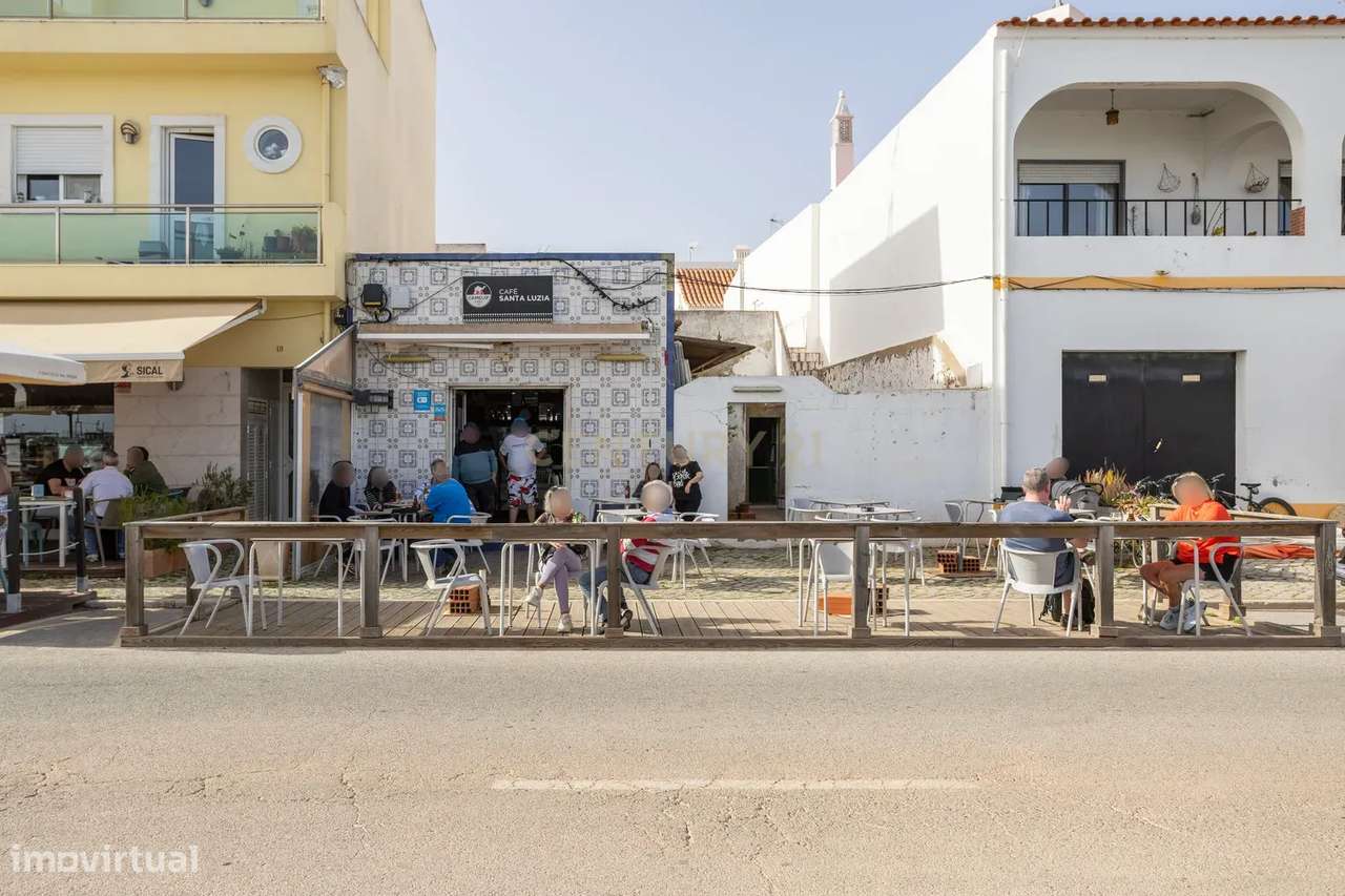 Moradia com 2 utilizações independentes- habitação e comércio - Grande imagem: 4/24