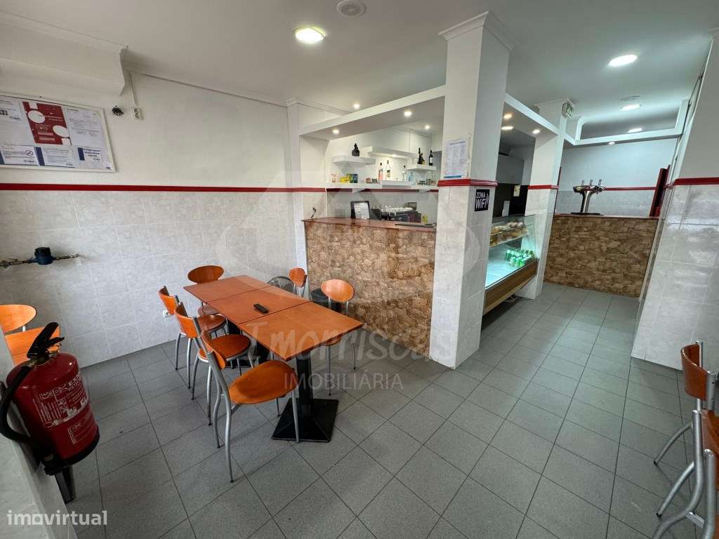 Loja para venda, ideal para serviços, situada na Alta de Lisboa - Grande imagem: 2/16