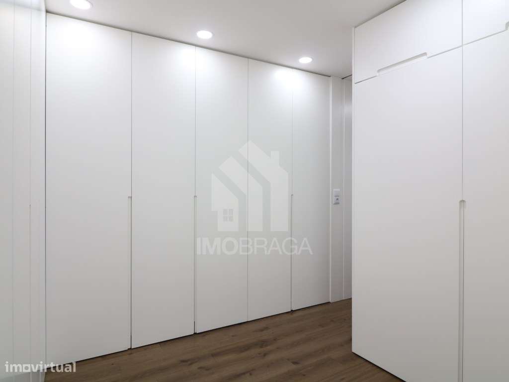 Venda Moradia Geminada T3, em Esporões, Braga-14