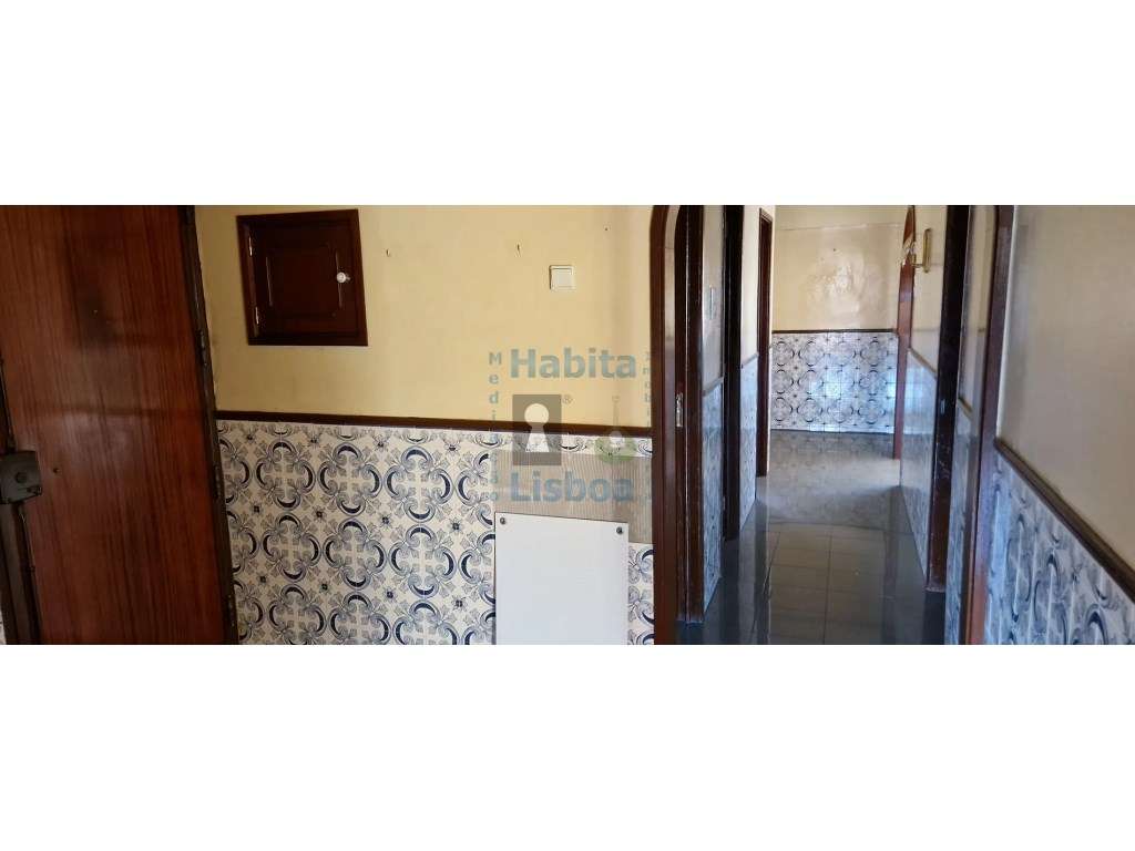 Apartamento com 4 assoalhadas, Junto ao Metro da Pontinha. - Grande imagem: 5/17