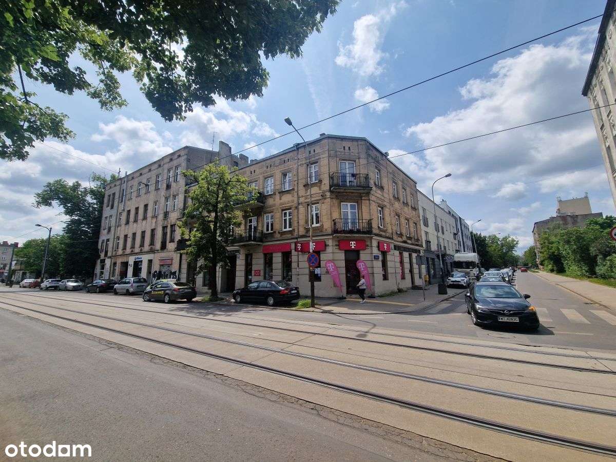 Kamienica z lokalami użytkowymi i mieszkalnymi-0