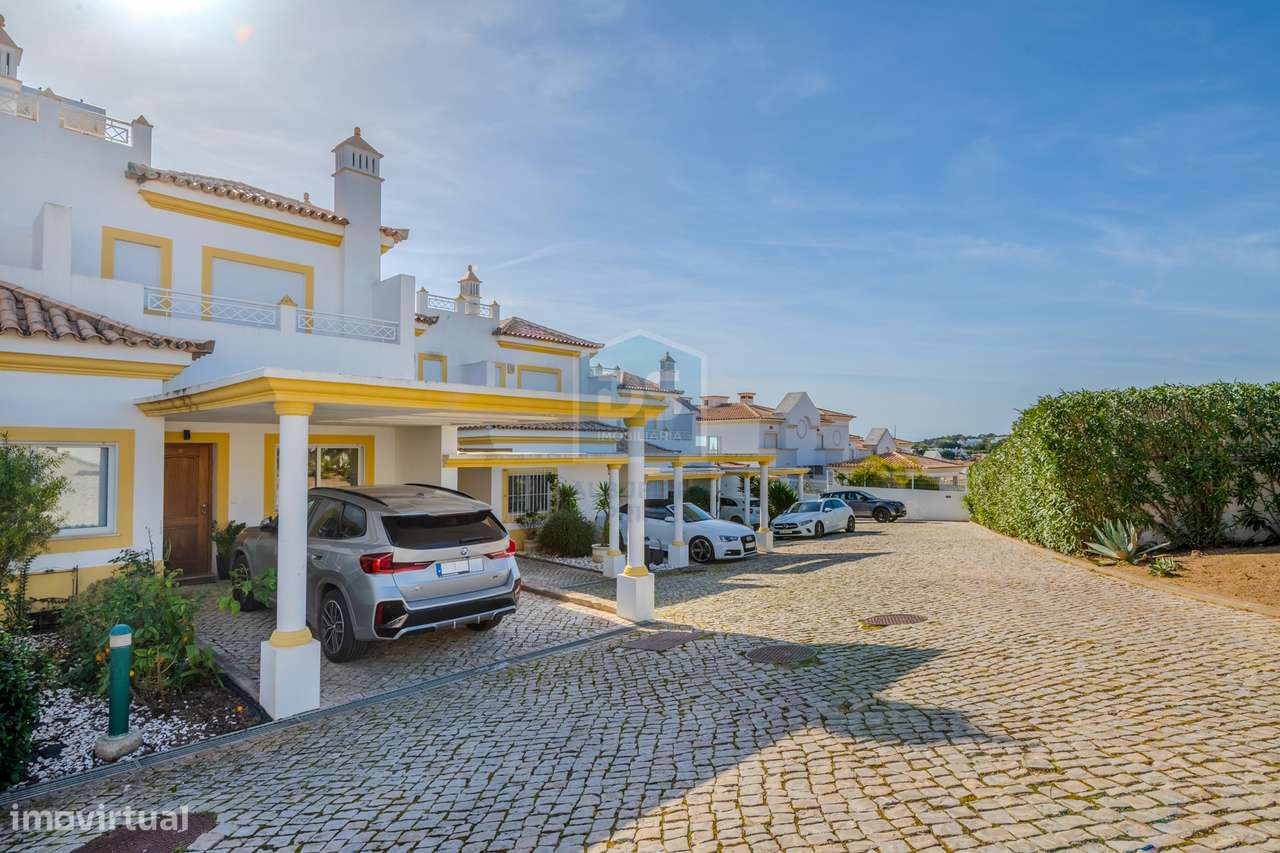Moradia em Banda T2+2 Venda em Albufeira e Olhos de Água,Albufeira-39