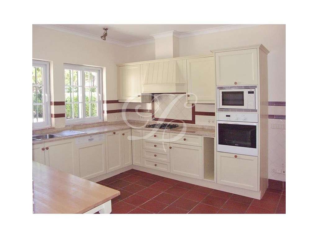 Moradia T6 | Quinta da Marinha - Grande imagem: 4/6