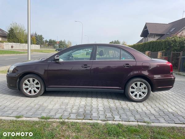 Toyota Avensis 1.6 VVT-i Luna - 6