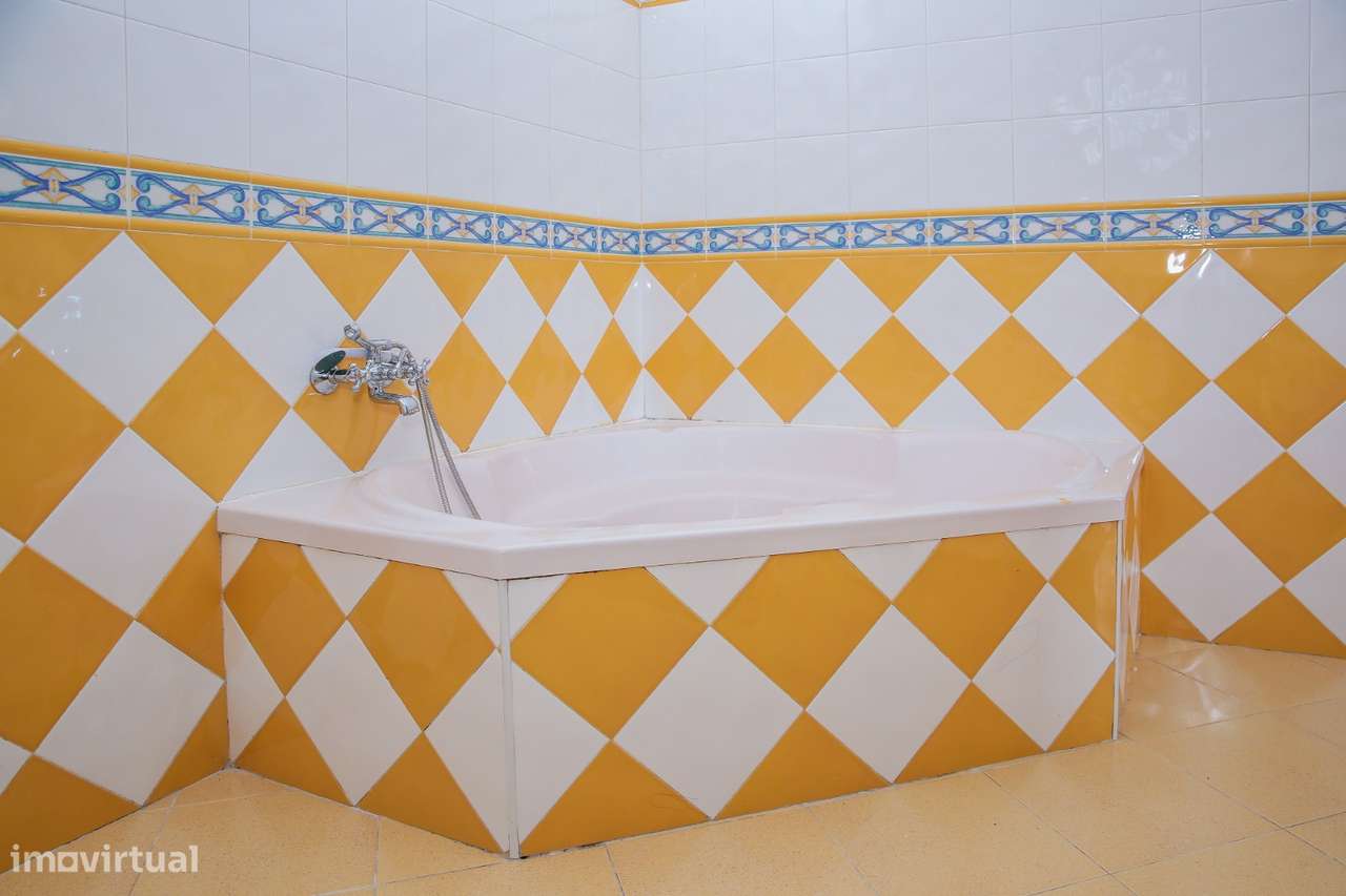 Moradia T4 isolada com logradouro de 2.200m²-29