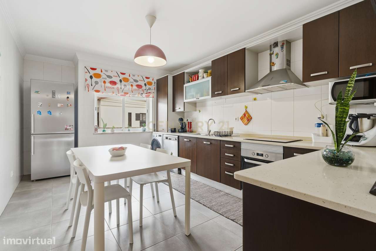 Apartamento T3 com terraço e churrasqueira – Merceana, Alenquer-5