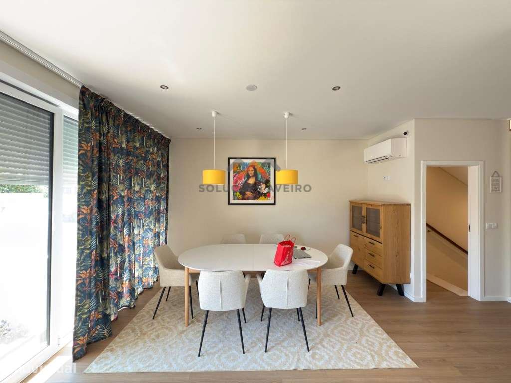 Moradia T4 Moderna | Cacia | A 5 Minutos de Aveiro-6