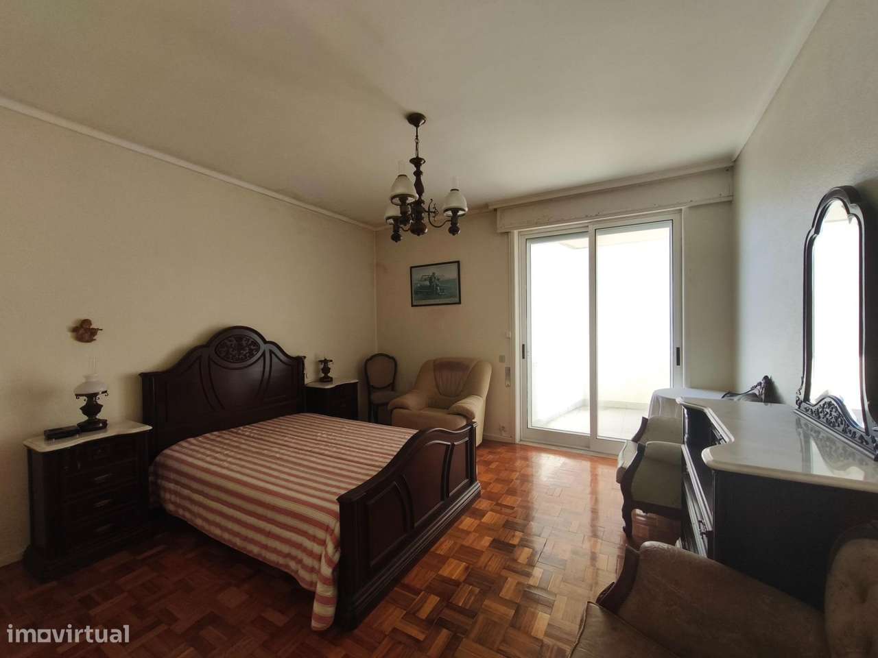Apartamento T6 (primeira linha de mar)-21