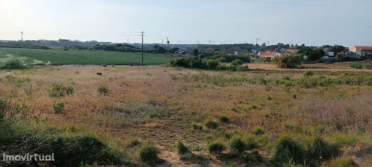 Terreno Urbano com 1132 m2 projeto aprovado a 6 Km da Praia