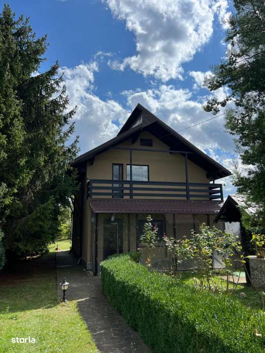 Vila de vanzare Brebu Prahova – S+P+E+M, 193 mp construiti, curte ge-1