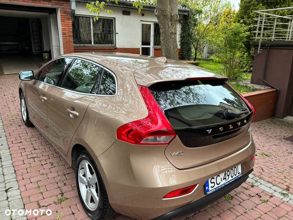 Volvo V40 T3 Momentum - 3