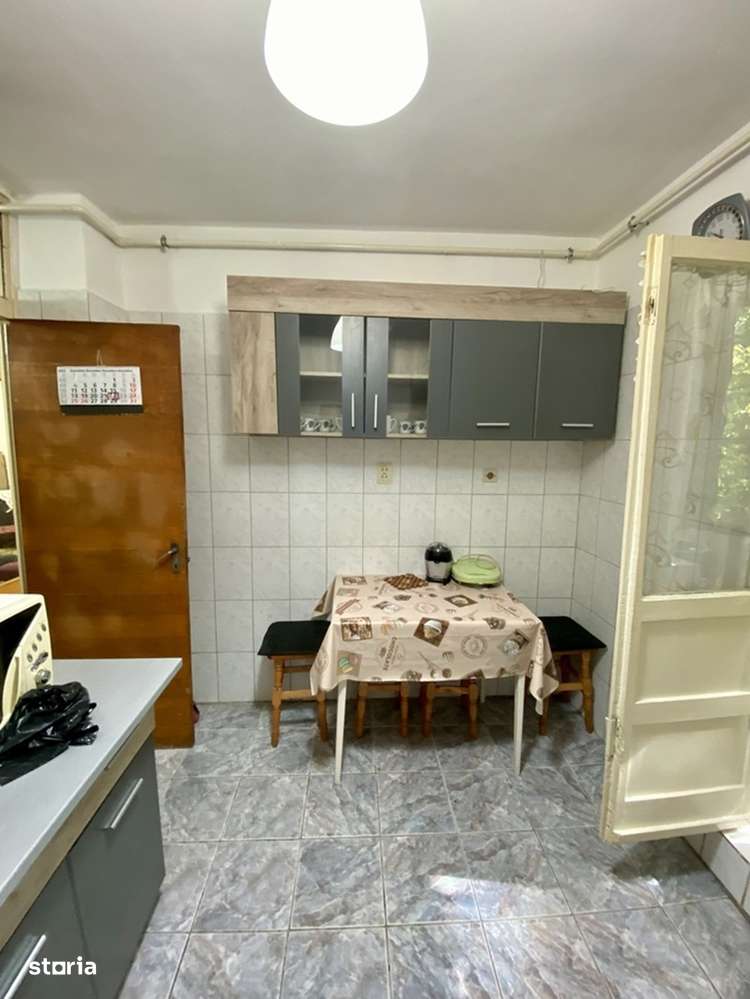 Militari, Gorjului, zona Apusului, et. 1/4, bloc 1980,2 bai - Imagine principală: 5/13