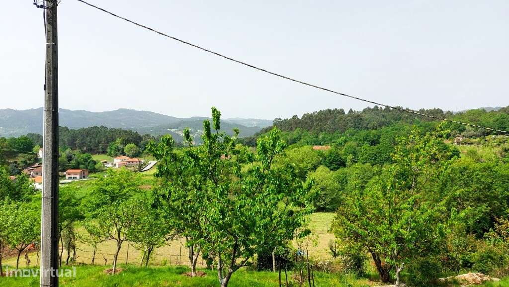 Moradia Ind. V4 p/ concluir c/ piscina - Pinheiro-30