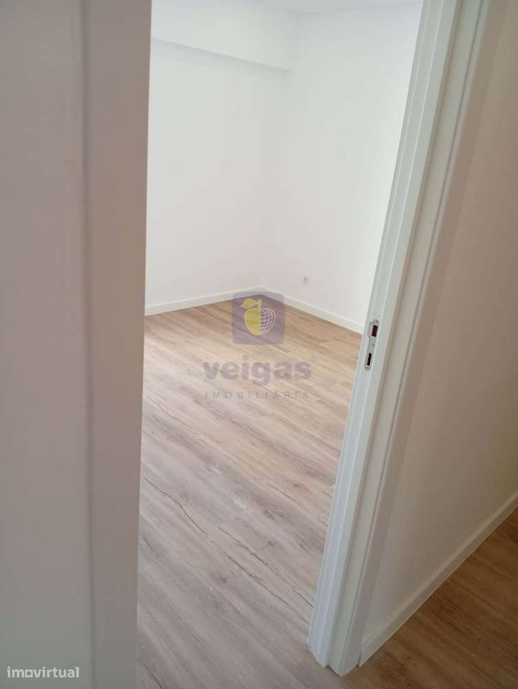 Apartamento T2 em Santa Iria de Azóia-6