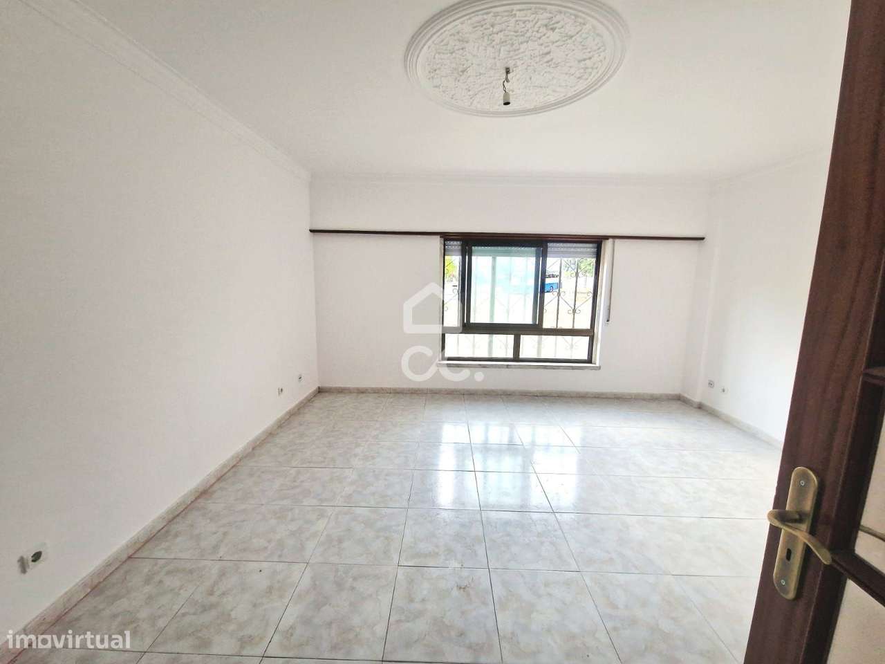 Apartamento T2 em Carregado, Alenquer-2