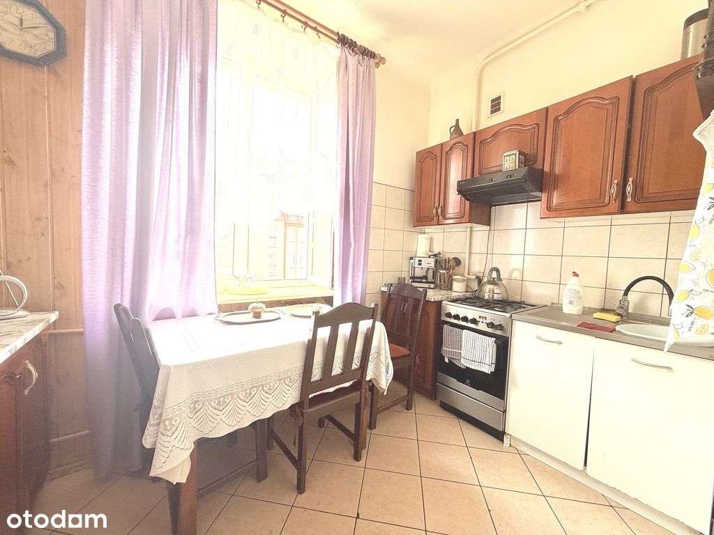 Stara Praga*w kamienicy * tuż przy Metrze-5