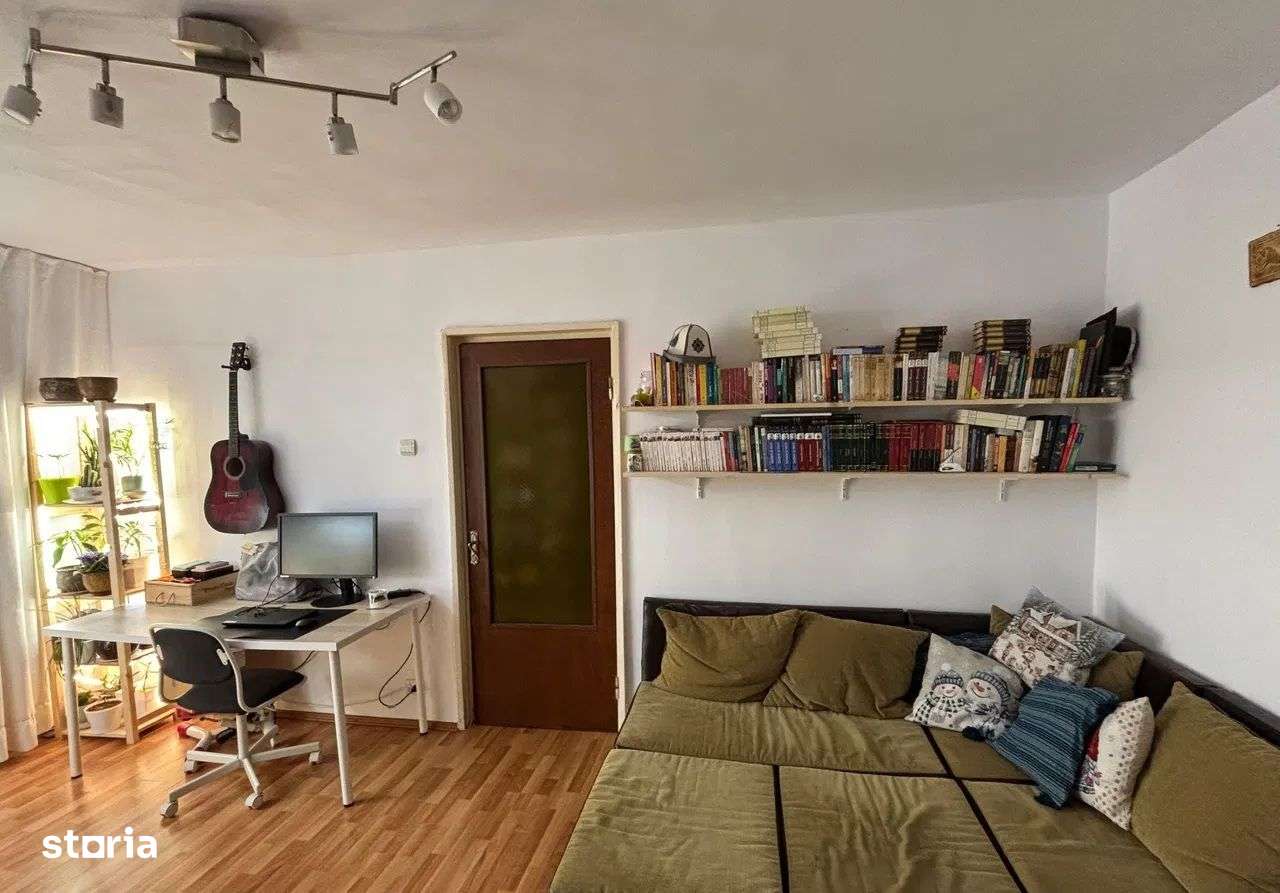 APARTAMENT 2 CAMERE DECOMANDAT BLOC 1980 METROU GORJULUI-1