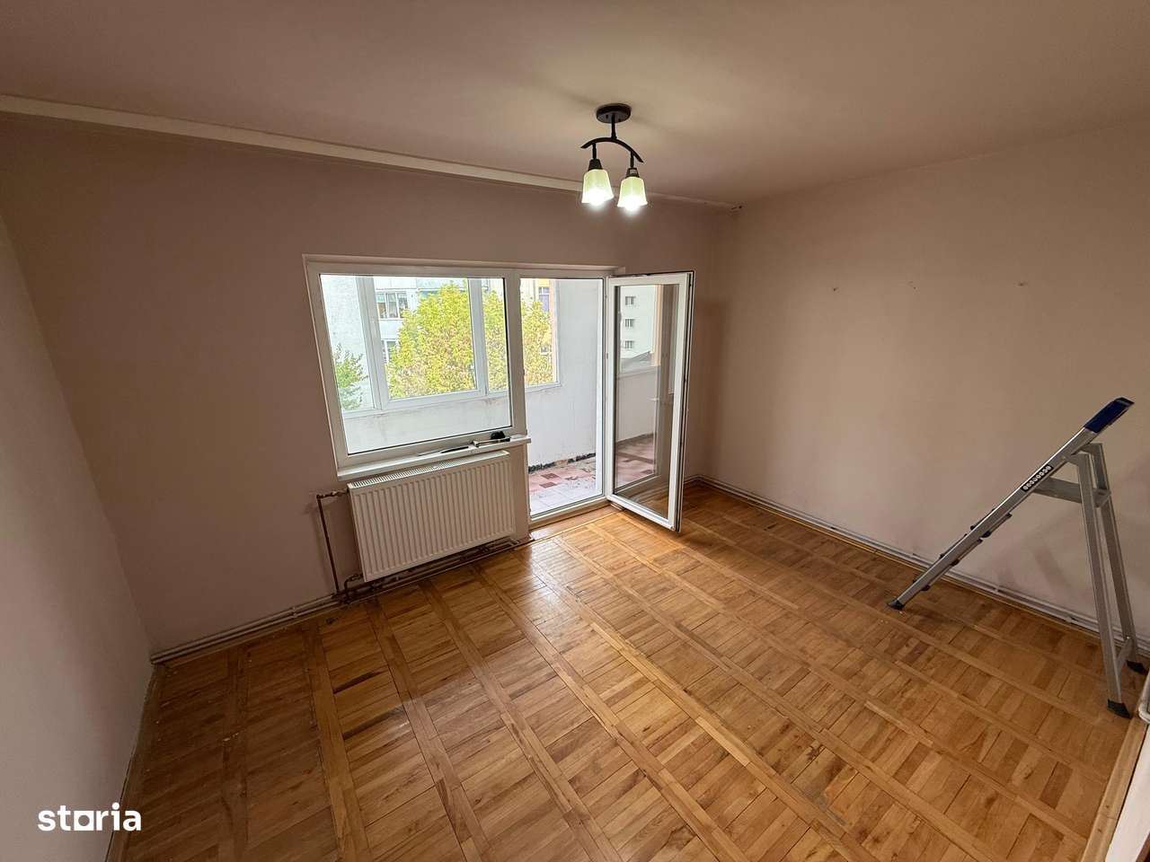 Petru Rares - Ap. 3 camere, decomandat, et. III - Imagine principală: 4/8