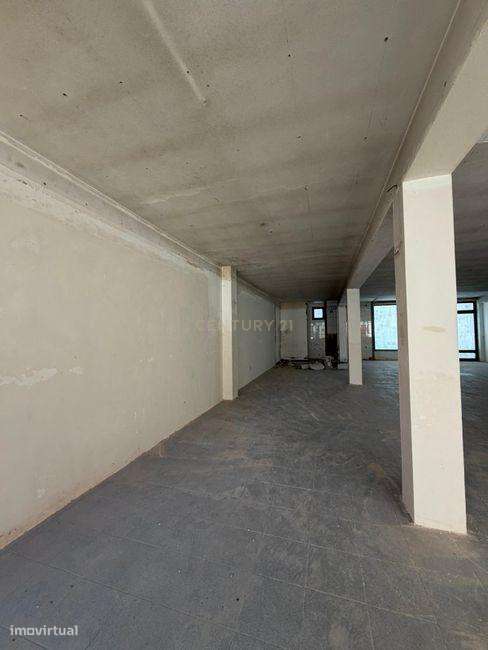 Loja com 162 m² em Lamaçães, Braga-6