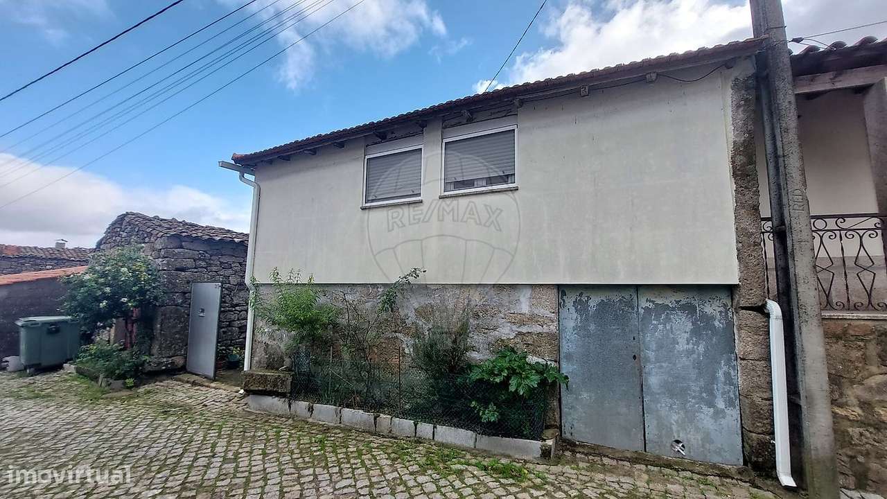 Moradia T2 para venda - Grande imagem: 2/13